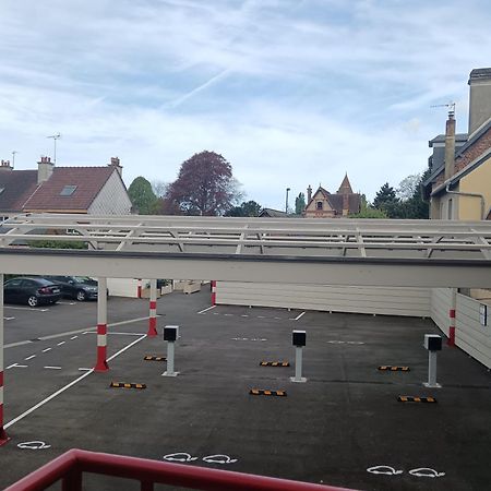 金狮温泉酒店 Pont-Évêque 外观 照片